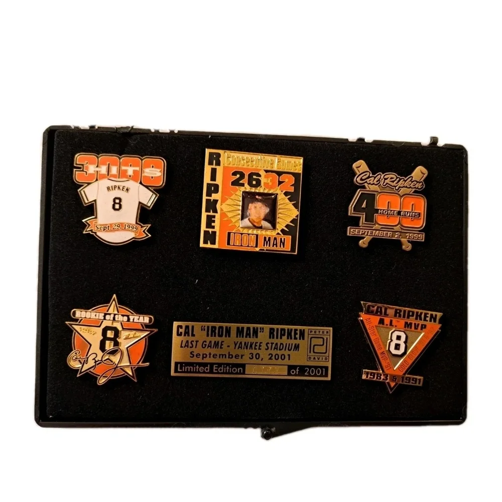 Cal Ripken Jr. Commemorative Pin Set - Picture 1 of 2